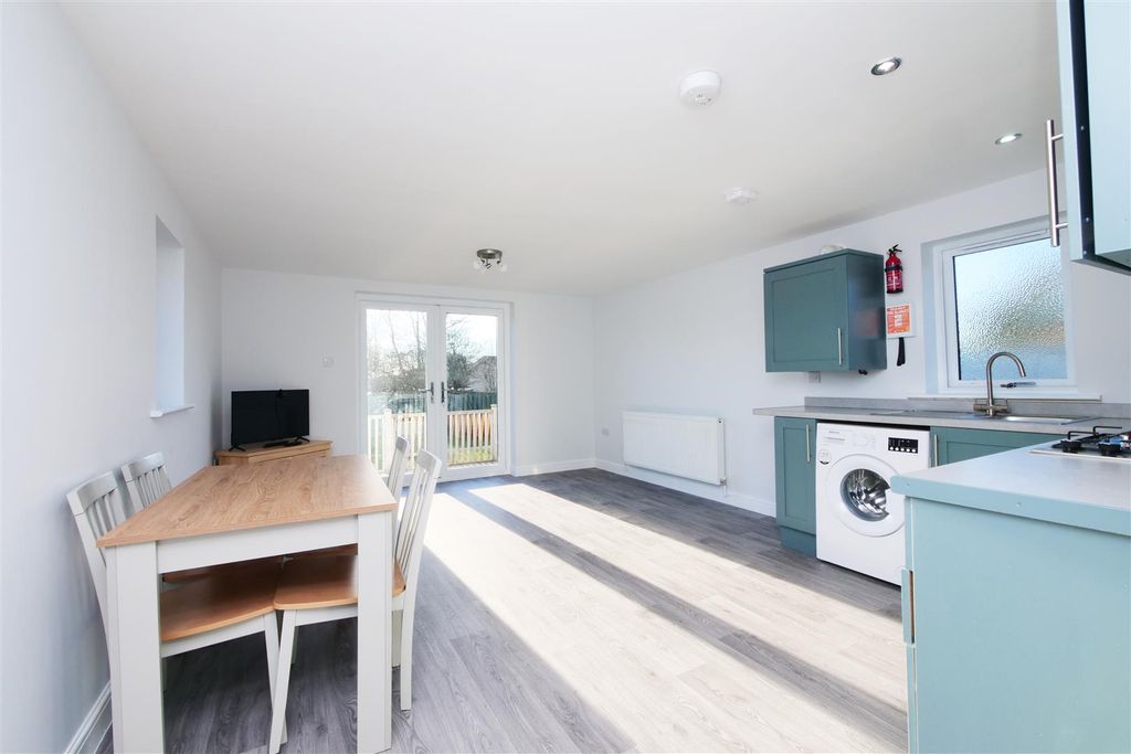 Property photo 3 of 16 Pnmb0102.Jpg