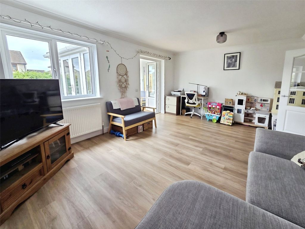 Property photo 2 of 18 Picture No. 58