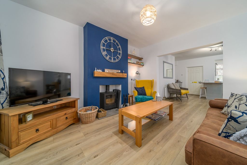 Property photo 3 of 29 Lounge-2