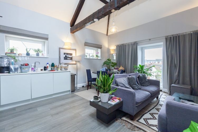 Property photo 2 of 8 248863