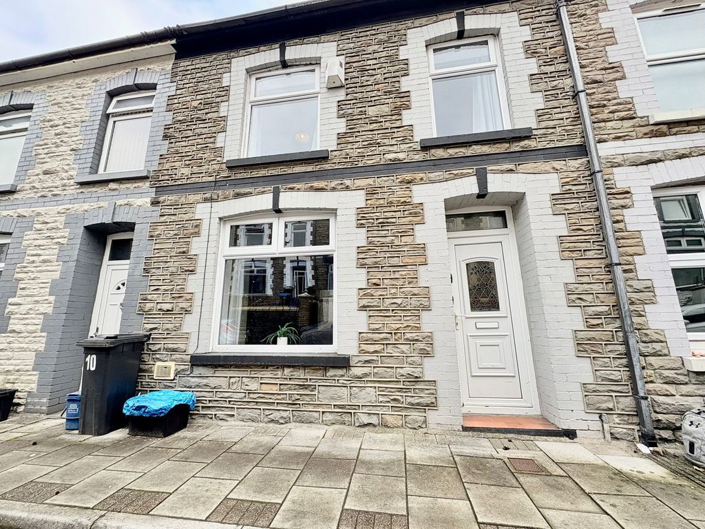 Property photo 1 of 61