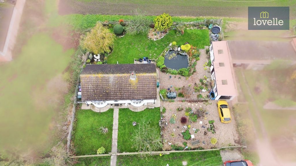 Property photo 2 of 22