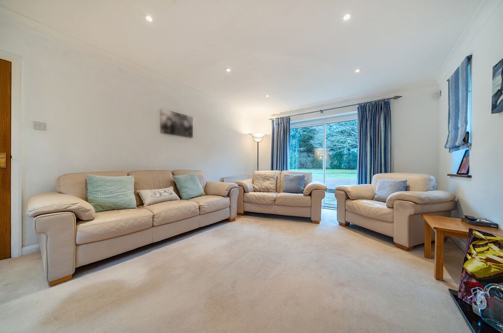 Property photo 3 of 20 1420060-5-69A0928...