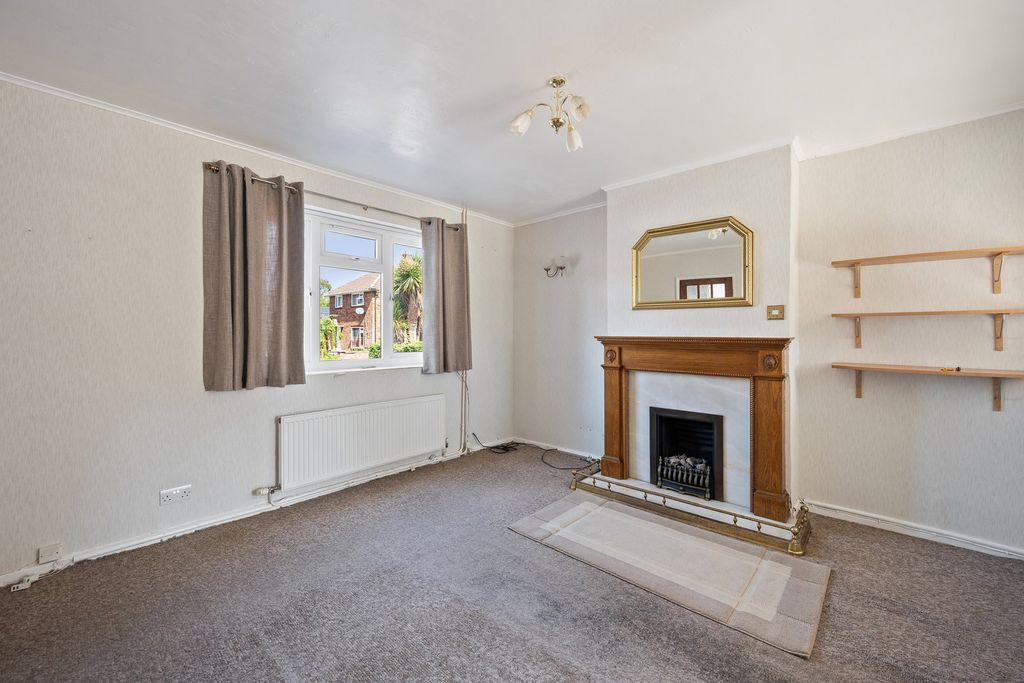 Property photo 3 of 22