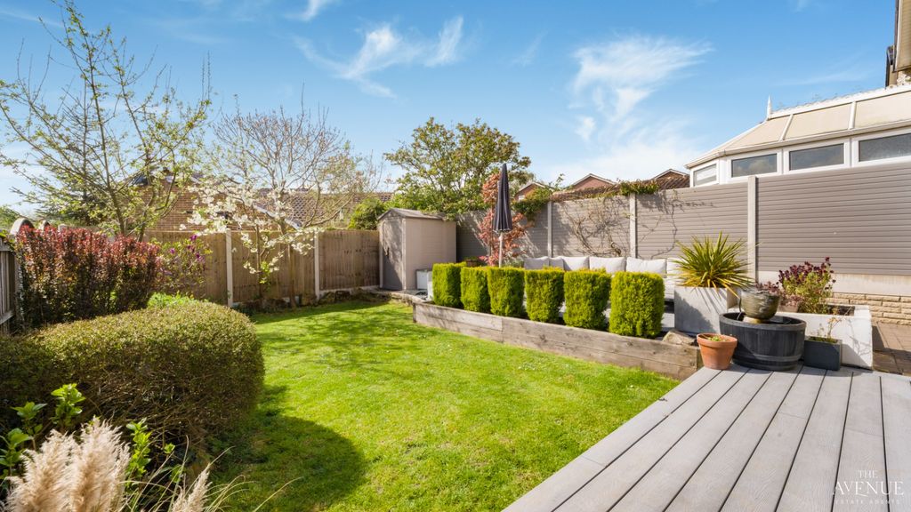 Property photo 1 of 27 4035542