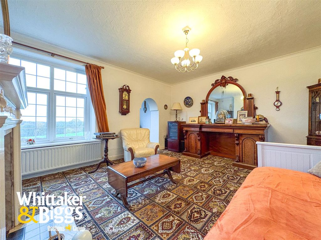 Property photo 3 of 61 20251112_105752355_Ios.Jpg