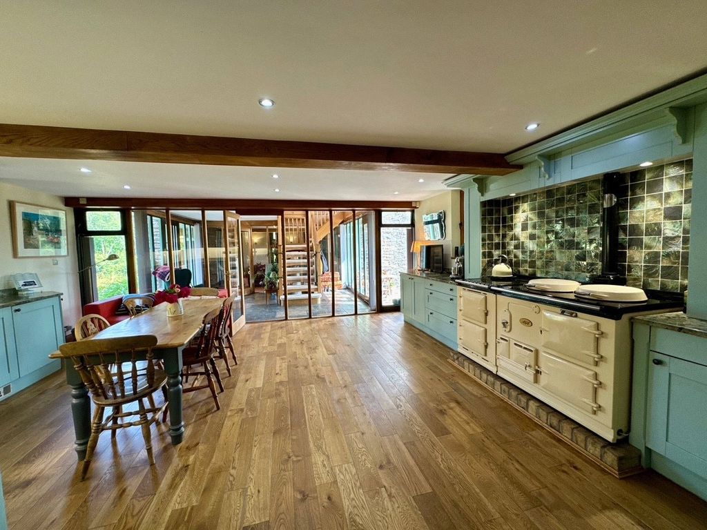 Property photo 3 of 35 Picture No. 13