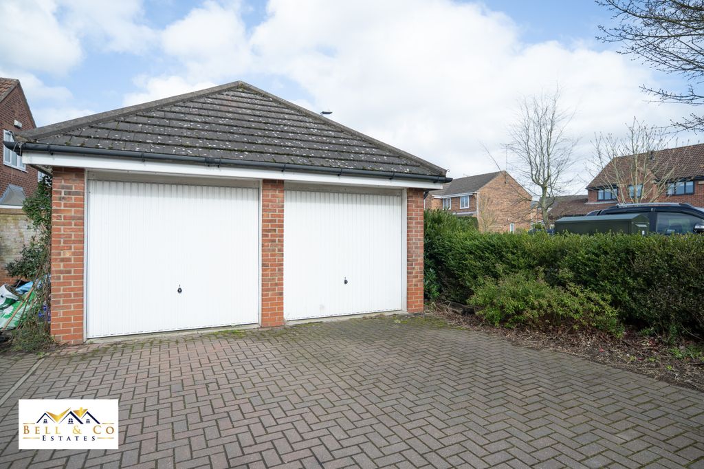 Property photo 2 of 20 124