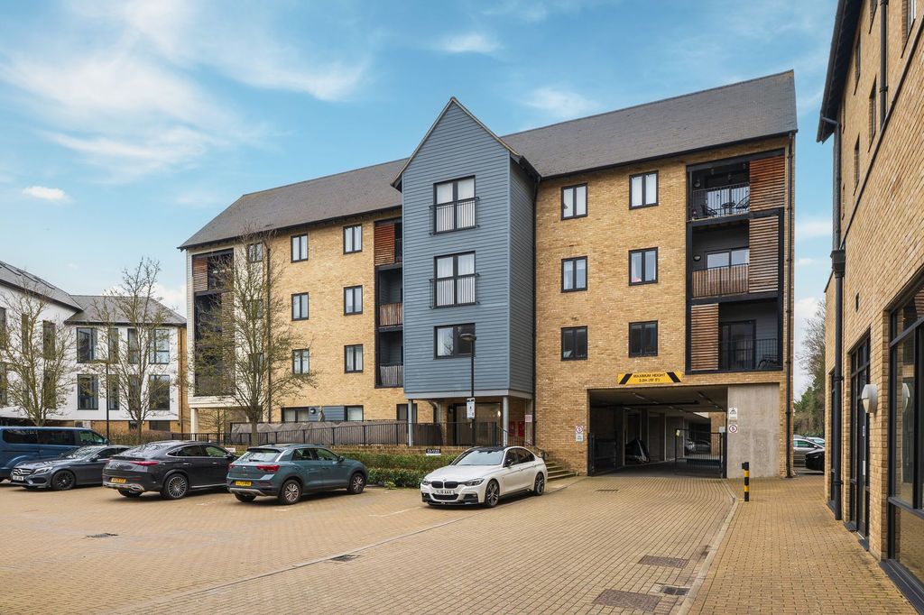 Property photo 2 of 12