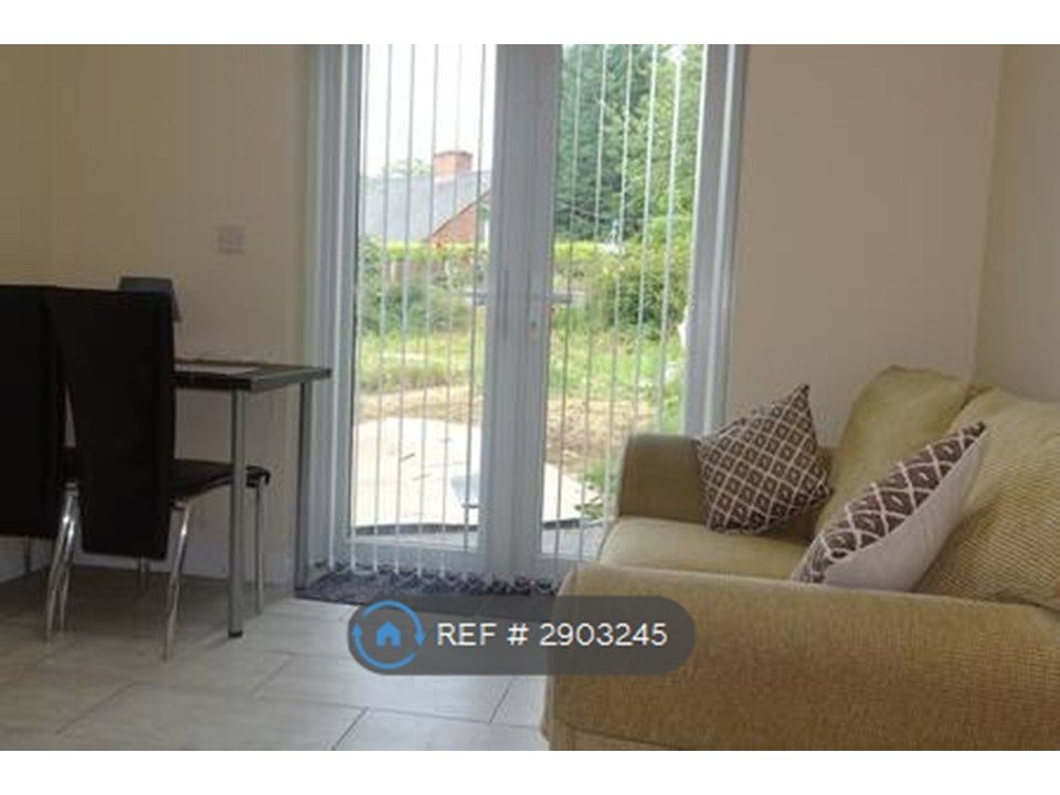 Property photo 2 of 8