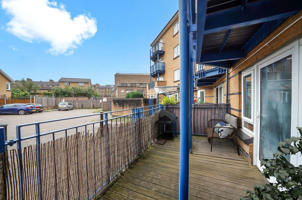 Property photo 3 of 8