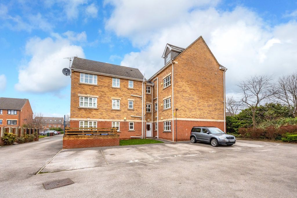 Property photo 2 of 11