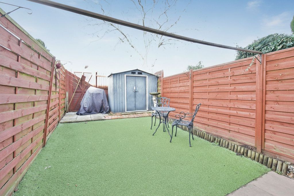 Property photo 2 of 7