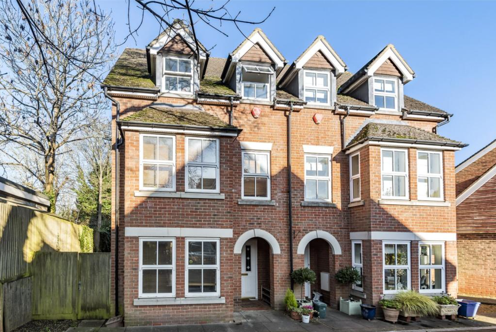 Property photo 1 of 6