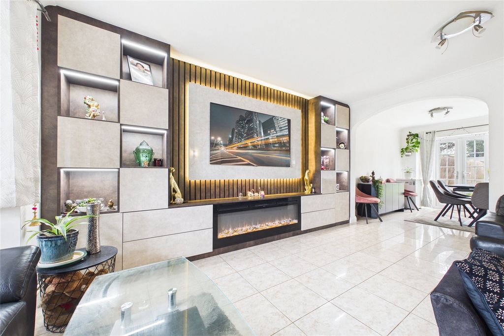 Property photo 2 of 13 Picture No. 01