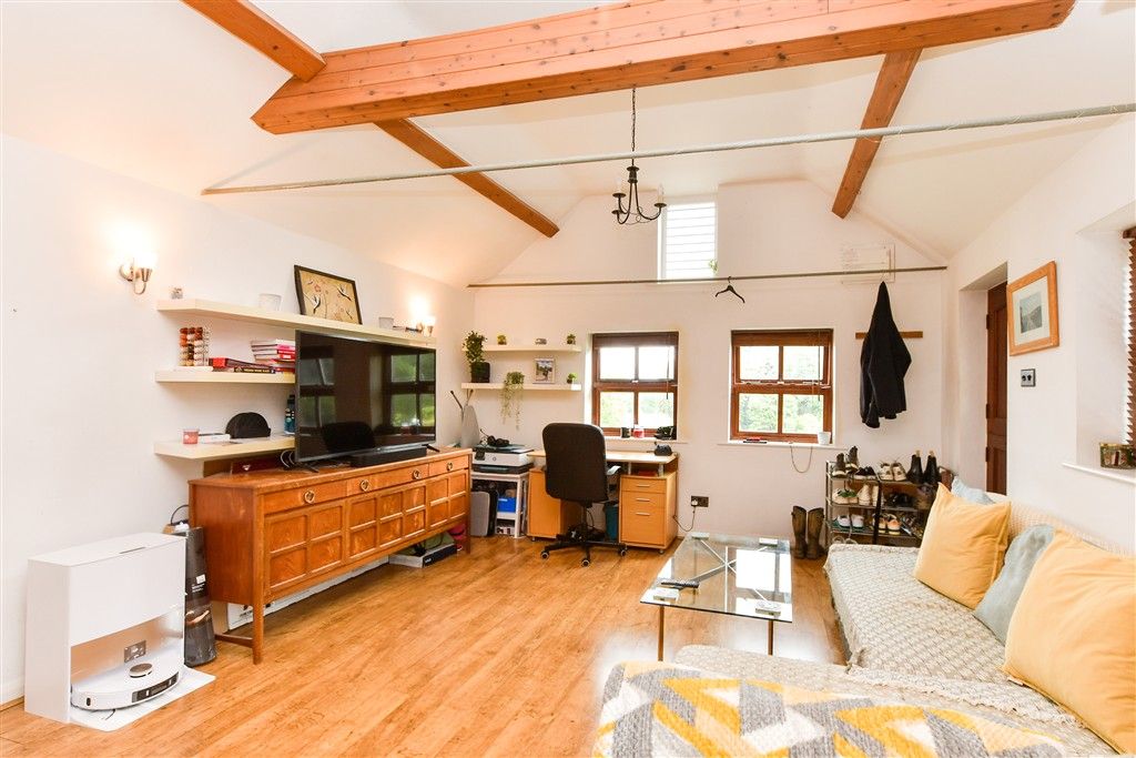 Property photo 1 of 18 Kitchen/ Living Area