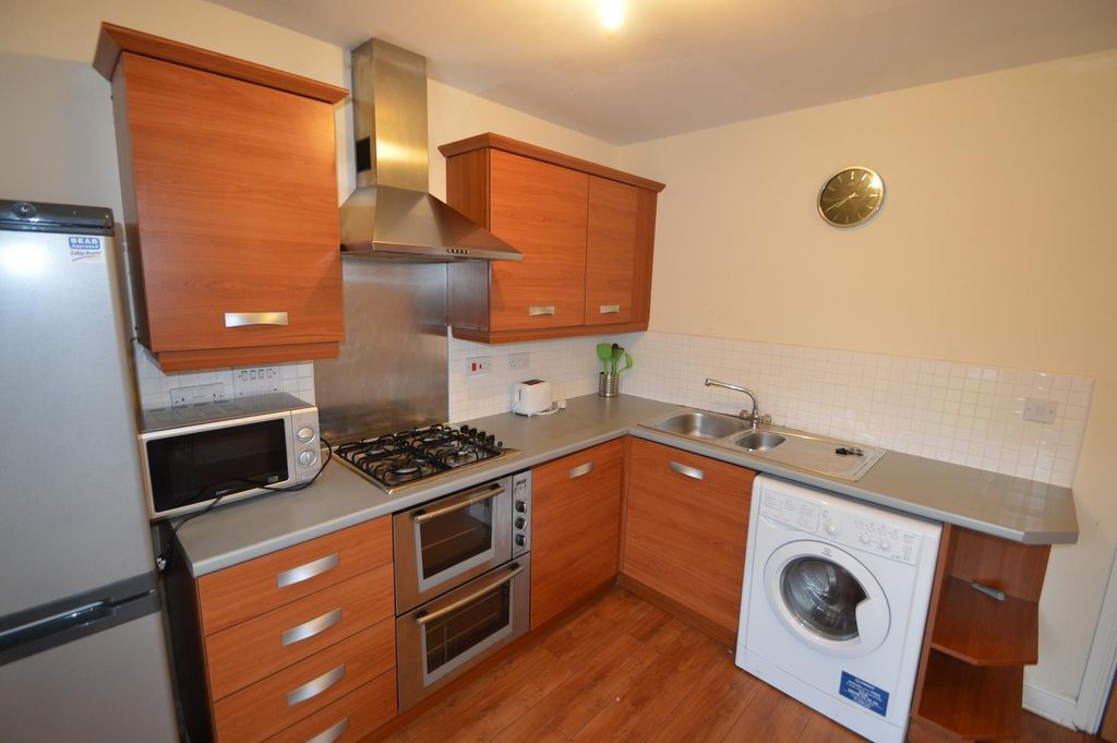 Property photo 2 of 13