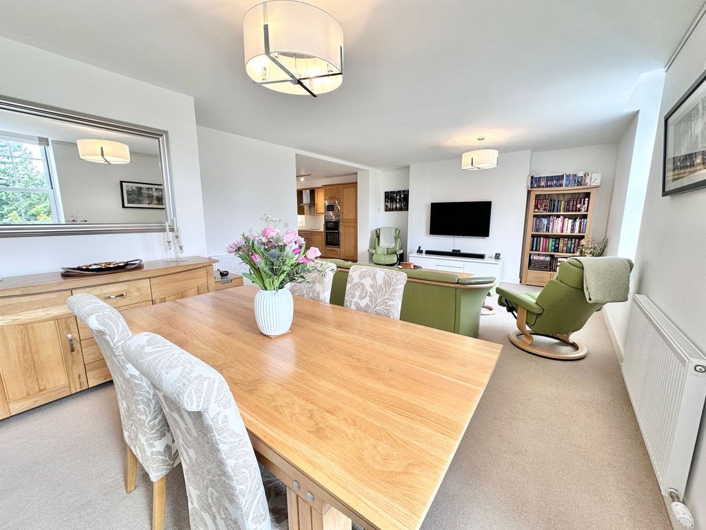 Property photo 2 of 15 Living Dining Room
