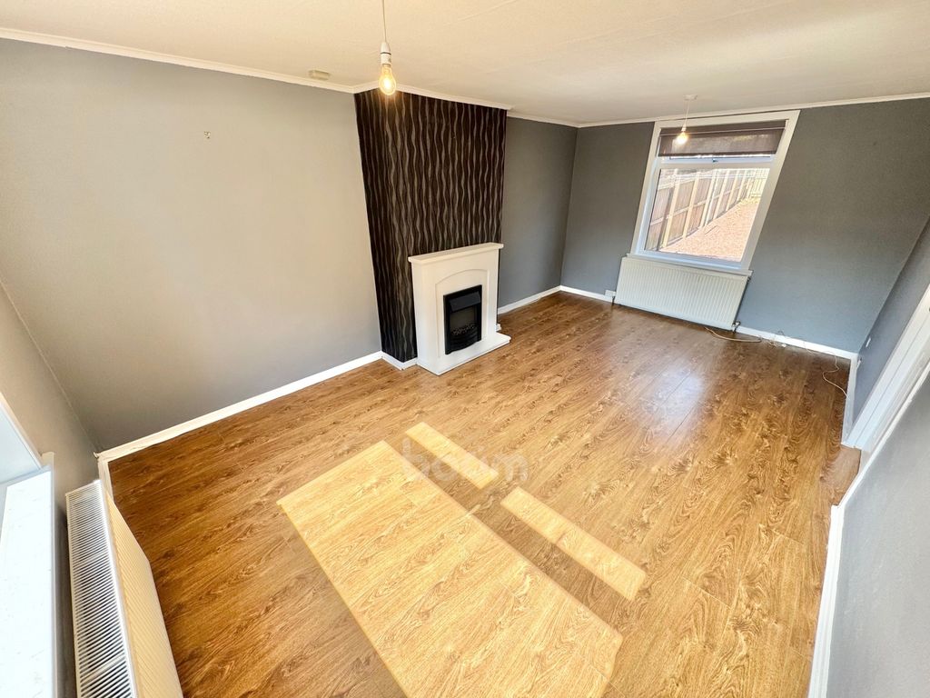 Property photo 2 of 25 Img_4211