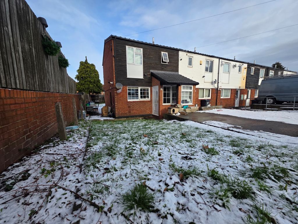 Property photo 1 of 23 3 Bed Terraced House For Sale