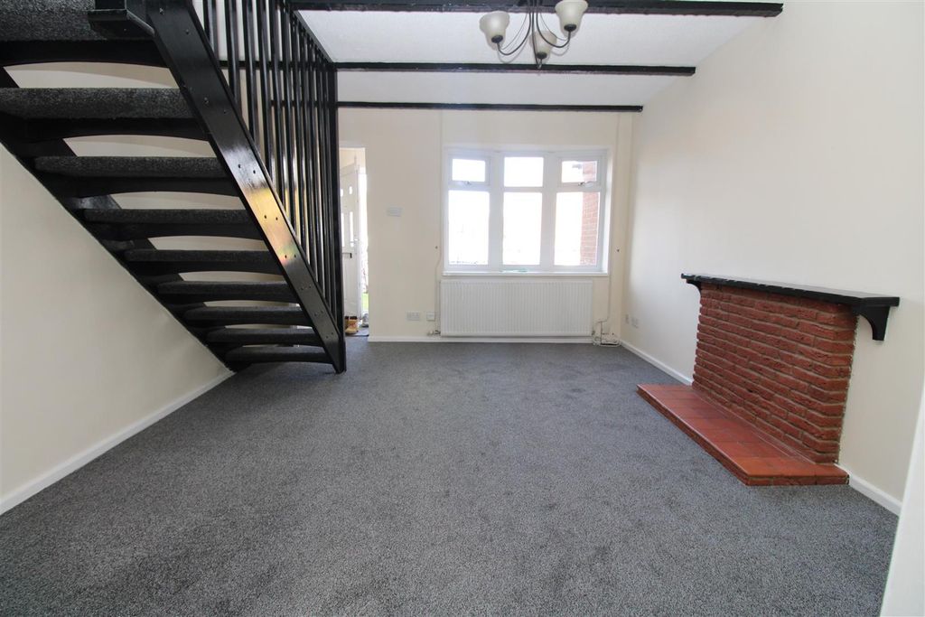 Property photo 3 of 10 Img_2493.Jpg