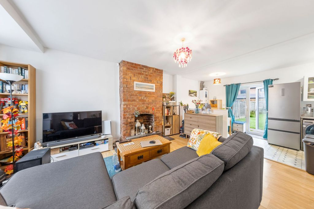 Property photo 1 of 20