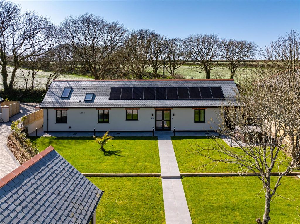 Property photo 1 of 25