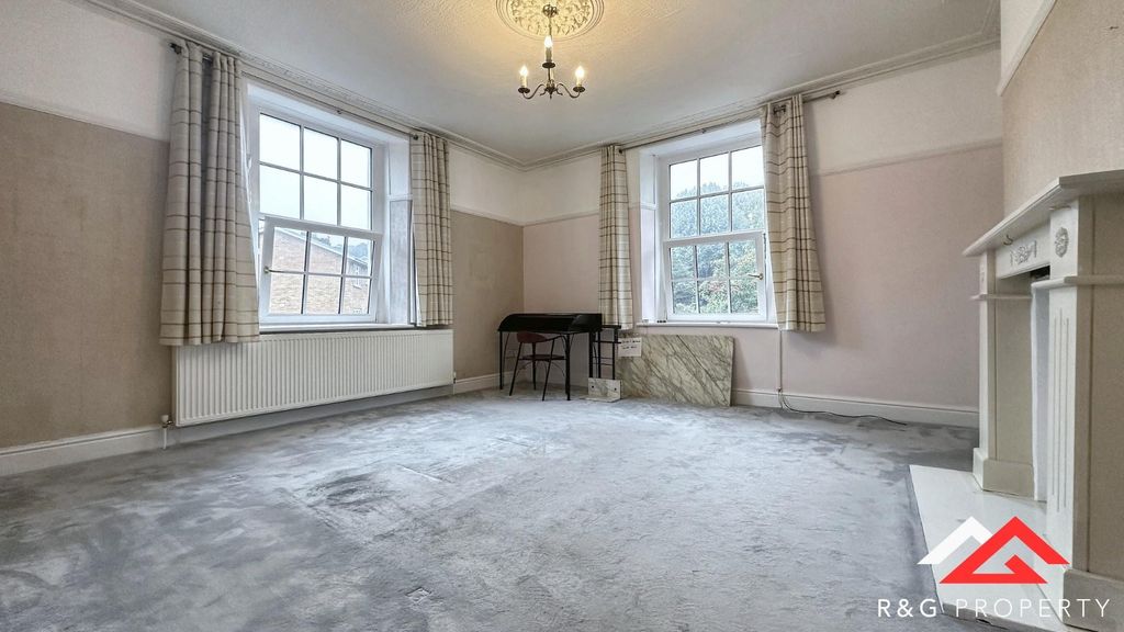 Property photo 3 of 14 Y8L8J9Wuke-36Er3Prxptq