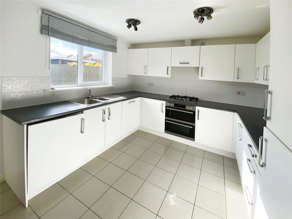Property photo 2 of 15 Picture No. 41