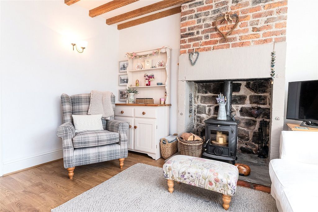 Property photo 3 of 26 Picture No. 15