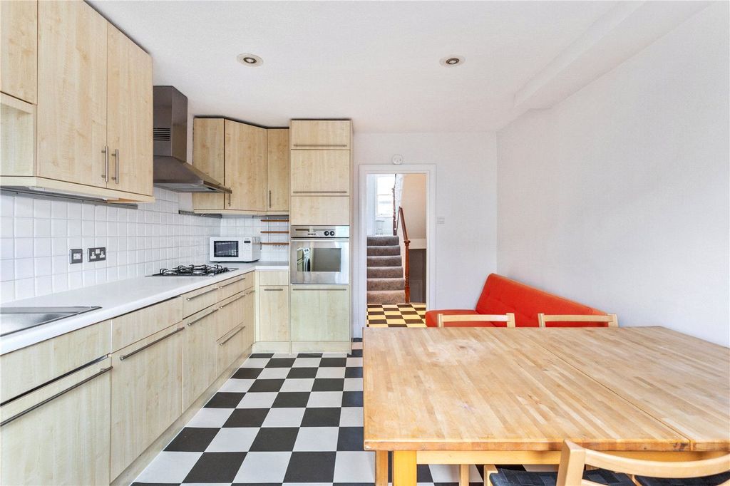 Property photo 3 of 10 Picture No. 06