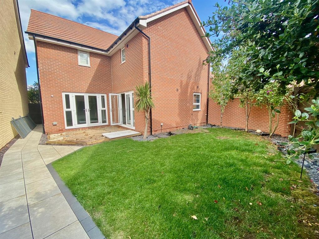 Property photo 3 of 23