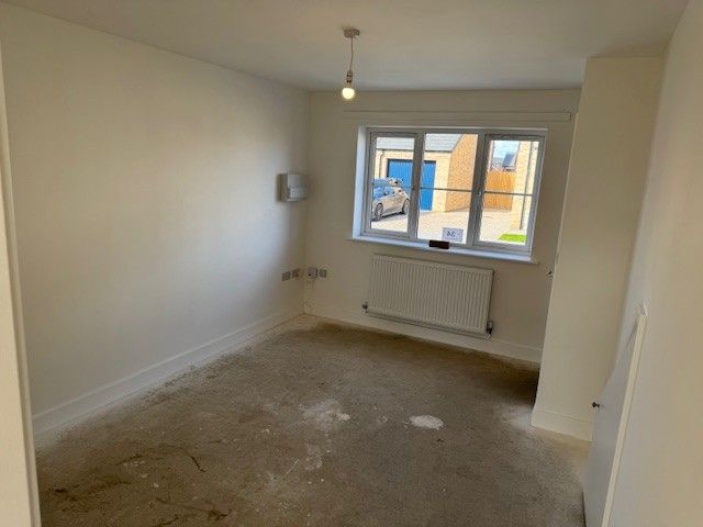 Property photo 3 of 4 Living Room