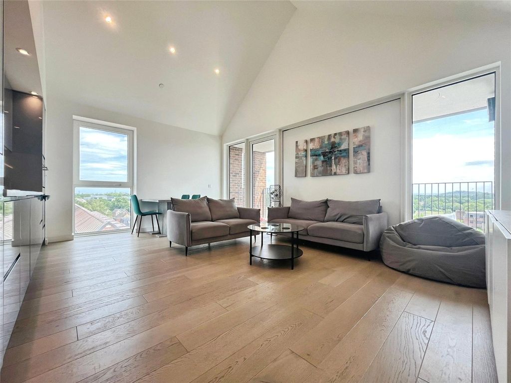 Property photo 2 of 10 Open Plan