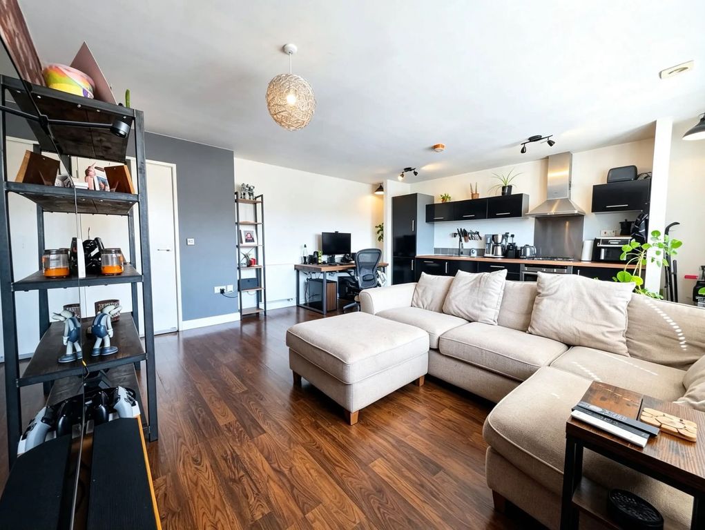 Property photo 2 of 10