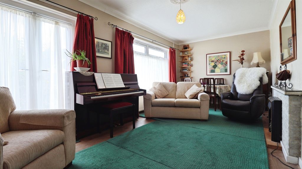 Property photo 2 of 17
