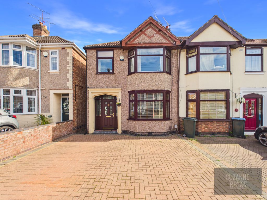 Property photo 1 of 18 Cam05192G0-Pr0376-Still026