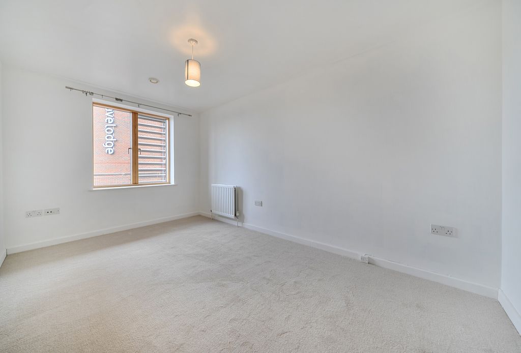 Property photo 3 of 8 1471069-3-6A1d82c...