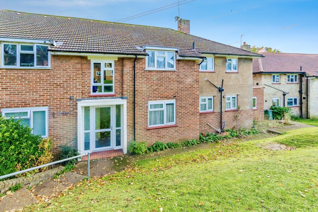 Property photo 1 of 17 Front