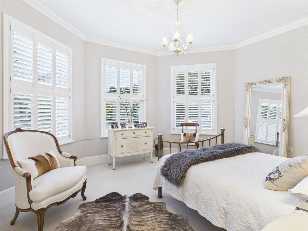 Additional image 8 of 2 bed flat for saleGuildford, Surrey GU1