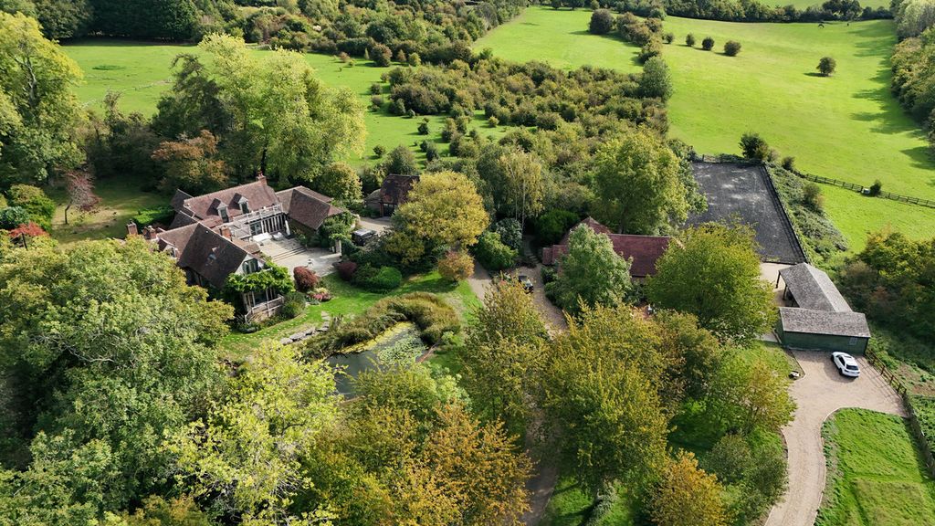 Property photo 2 of 50