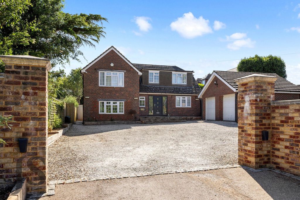 Property photo 3 of 38