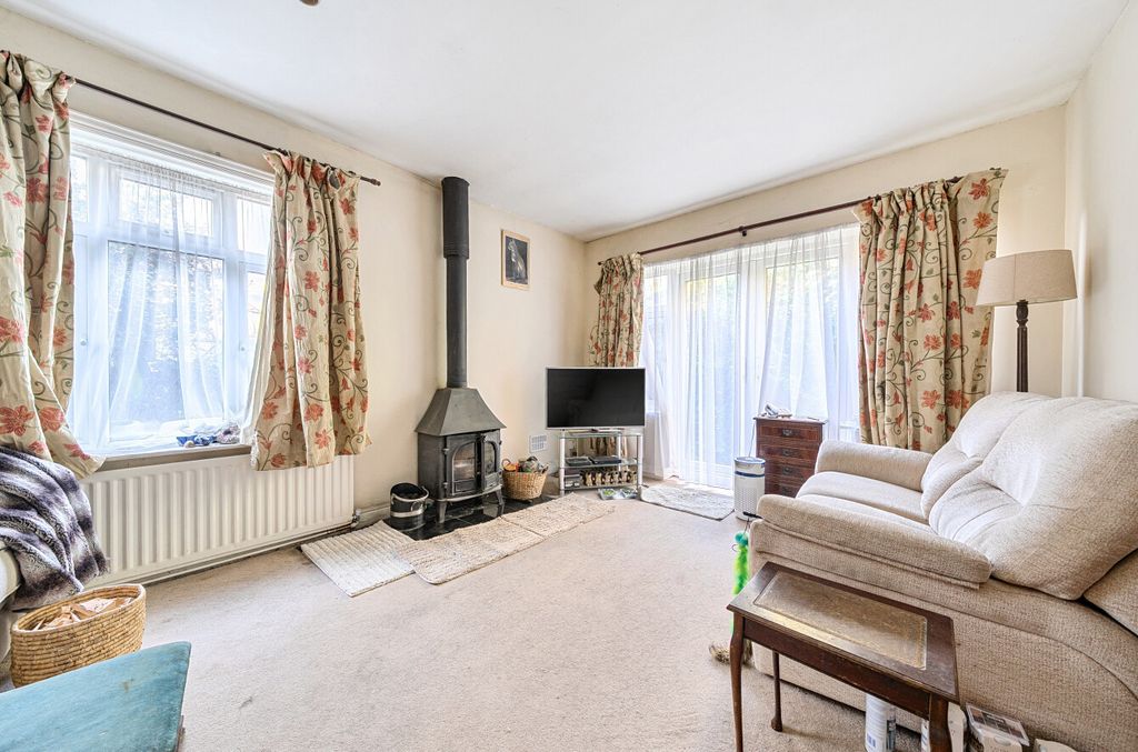 Property photo 2 of 9 1376391-3-6926E7A...