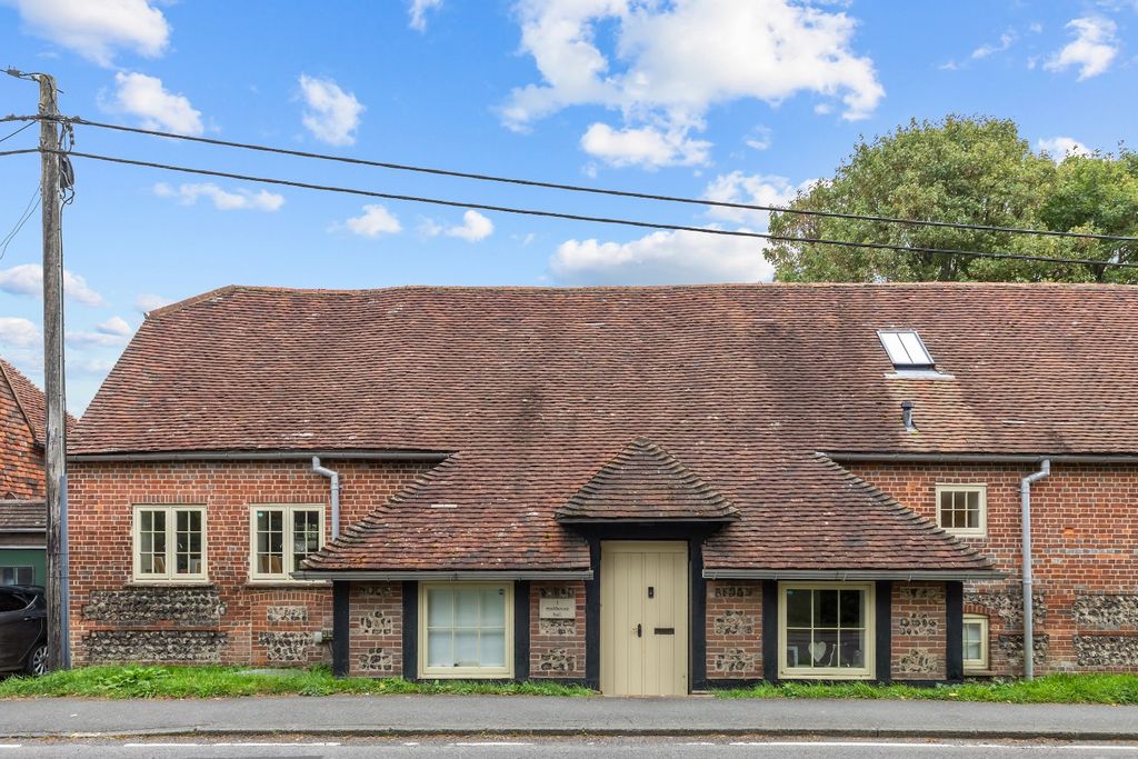 Property photo 1 of 17 4697481