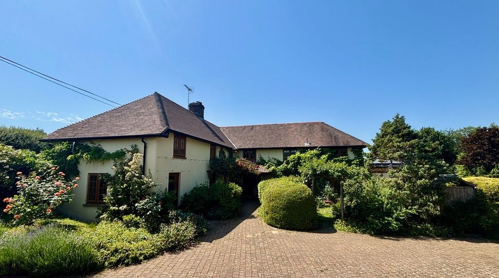 Property photo 1 of 23 Symmonds Cottage