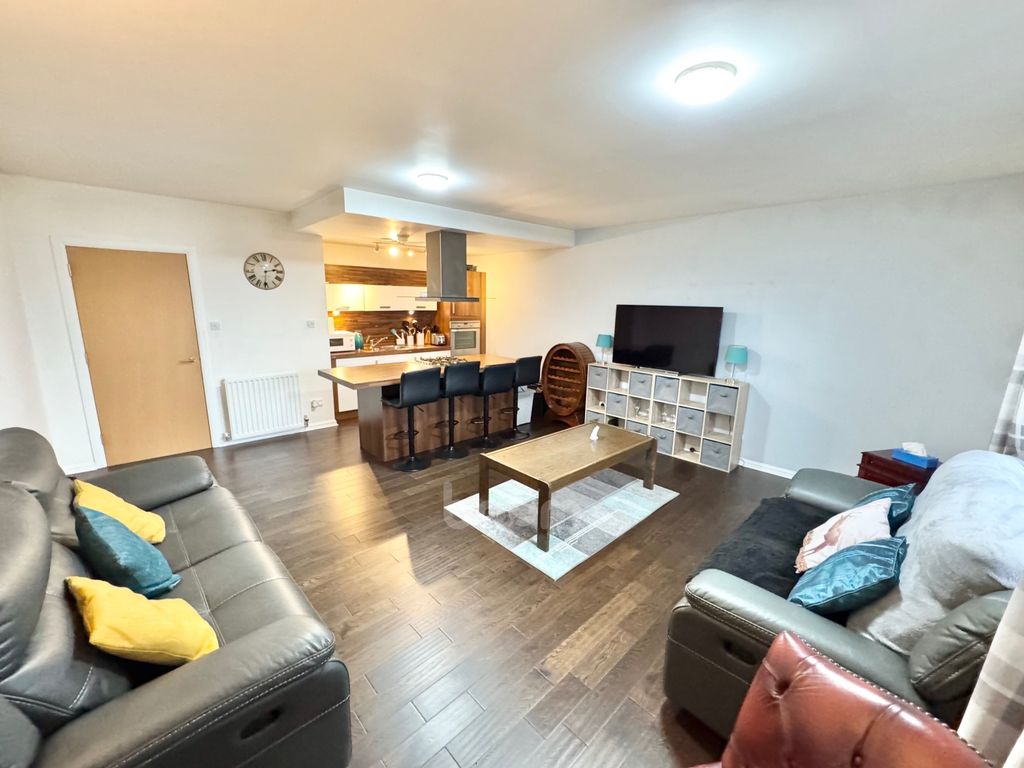 Property photo 2 of 23 Img_8243