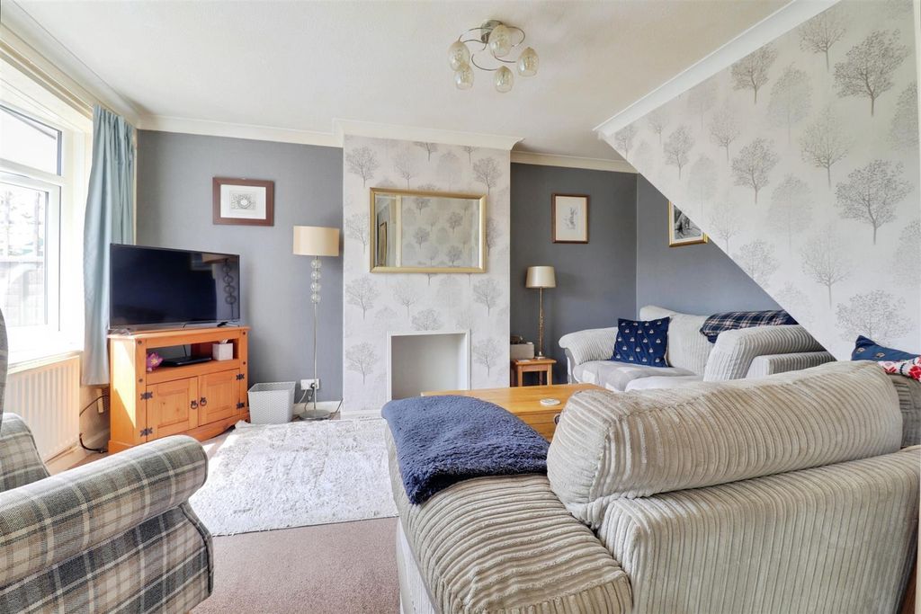 Property photo 3 of 16 E2083622-Img_4164-Img_4166.Jpg