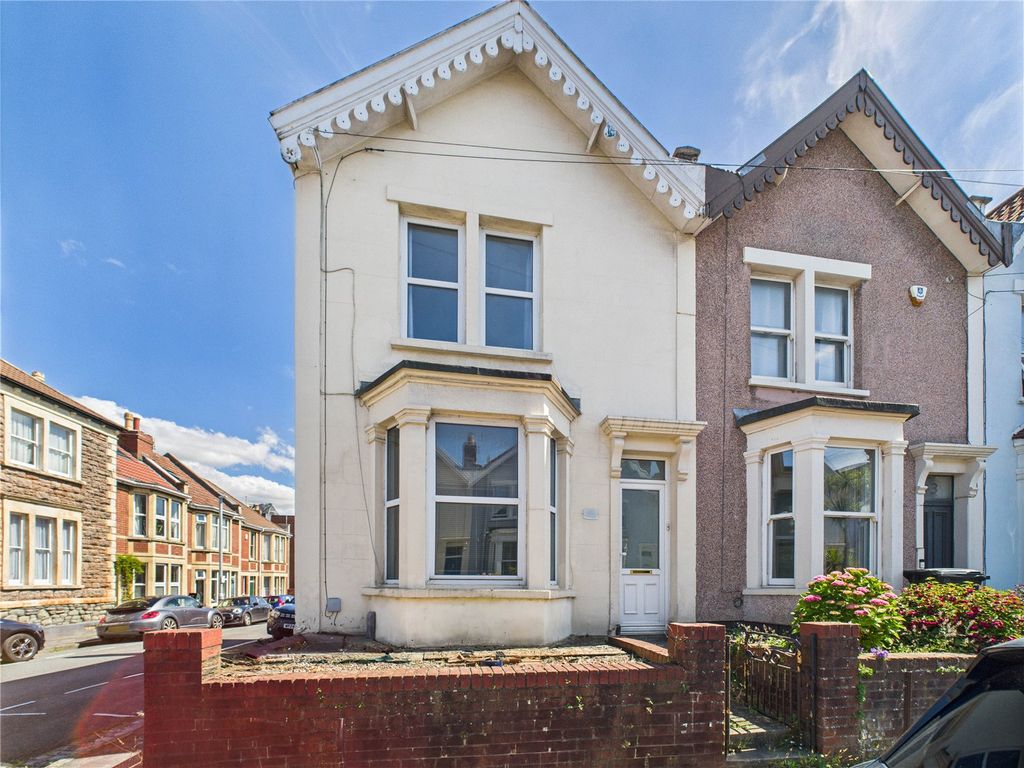 Property photo 2 of 18 Picture No. 29