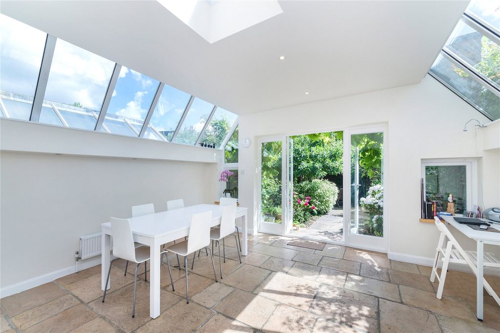 Property photo 2 of 17 Picture No. 07