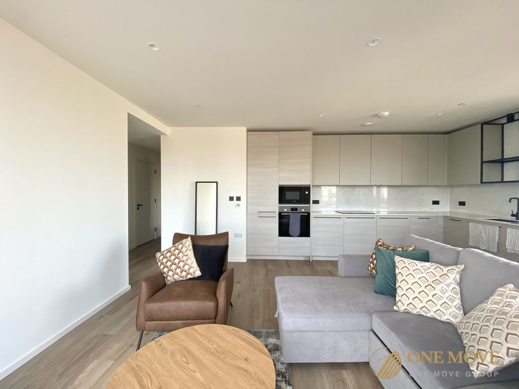 Property photo 3 of 18